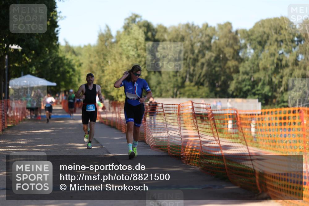 07.09.2025 - 19. Norderstedt Triathlon Michael Strokosch http://msf.ph/oto/8821500 07.09.2025 15:55:56 Laufen 395, 1447 meine-sportfotos.de