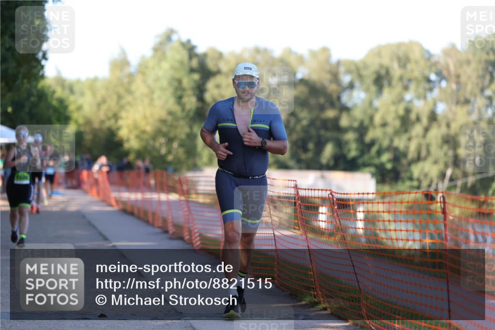 07.09.2025 - 19. Norderstedt Triathlon Michael Strokosch http://msf.ph/oto/8821515 07.09.2025 17:02:27 Laufen 878, 1086, 1476 meine-sportfotos.de