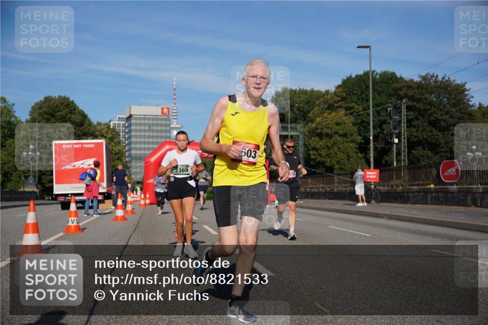 07.09.2025 - BARMER Alsterlauf Yannick Fuchs http://msf.ph/oto/8821533 07.09.2025 09:46:01 Laufen 2369, 603, 578 meine-sportfotos.de