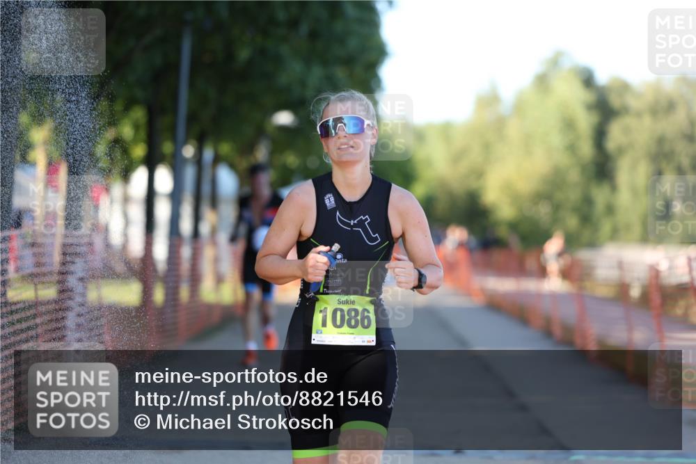 07.09.2025 - 19. Norderstedt Triathlon Michael Strokosch http://msf.ph/oto/8821546 07.09.2025 17:02:34 Laufen 878, 1086, 1417 meine-sportfotos.de