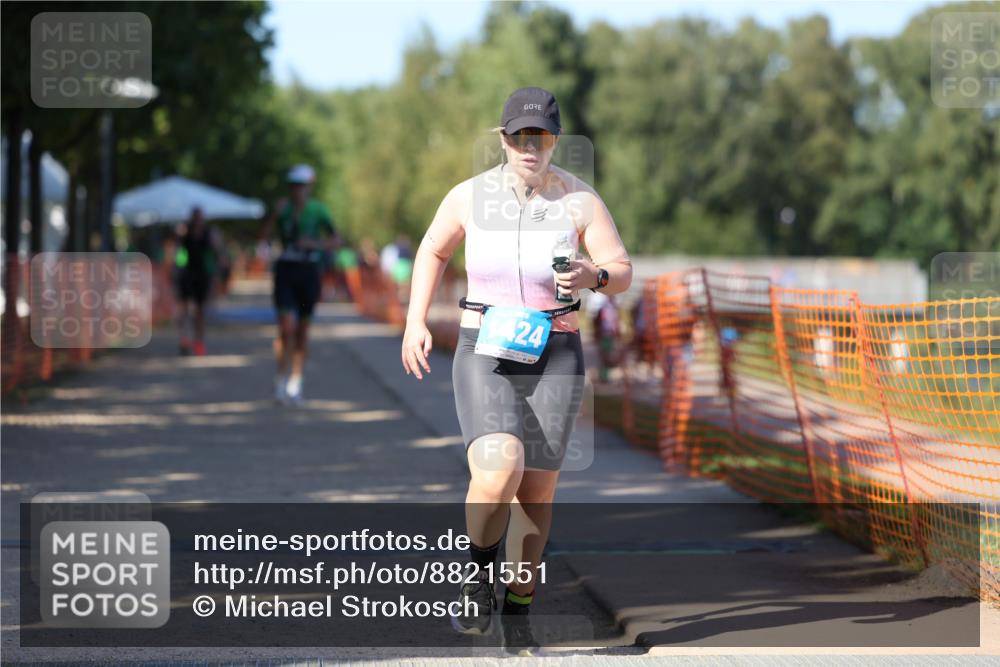 07.09.2025 - 19. Norderstedt Triathlon Michael Strokosch http://msf.ph/oto/8821551 07.09.2025 15:56:09 Laufen 1424, 1491 meine-sportfotos.de