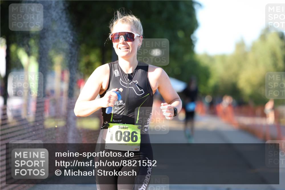 07.09.2025 - 19. Norderstedt Triathlon Michael Strokosch http://msf.ph/oto/8821552 07.09.2025 17:02:35 Laufen 1086, 1417 meine-sportfotos.de