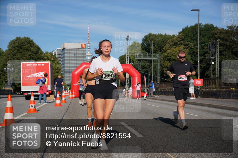 07.09.2025 - BARMER Alsterlauf Yannick Fuchs http://msf.ph/oto/8821554 07.09.2025 09:46:02 Laufen 369, 4578 meine-sportfotos.de