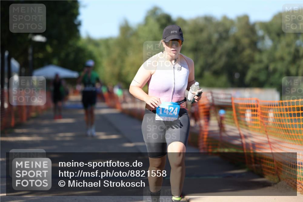 07.09.2025 - 19. Norderstedt Triathlon Michael Strokosch http://msf.ph/oto/8821558 07.09.2025 15:56:10 Laufen 1424, 1491 meine-sportfotos.de