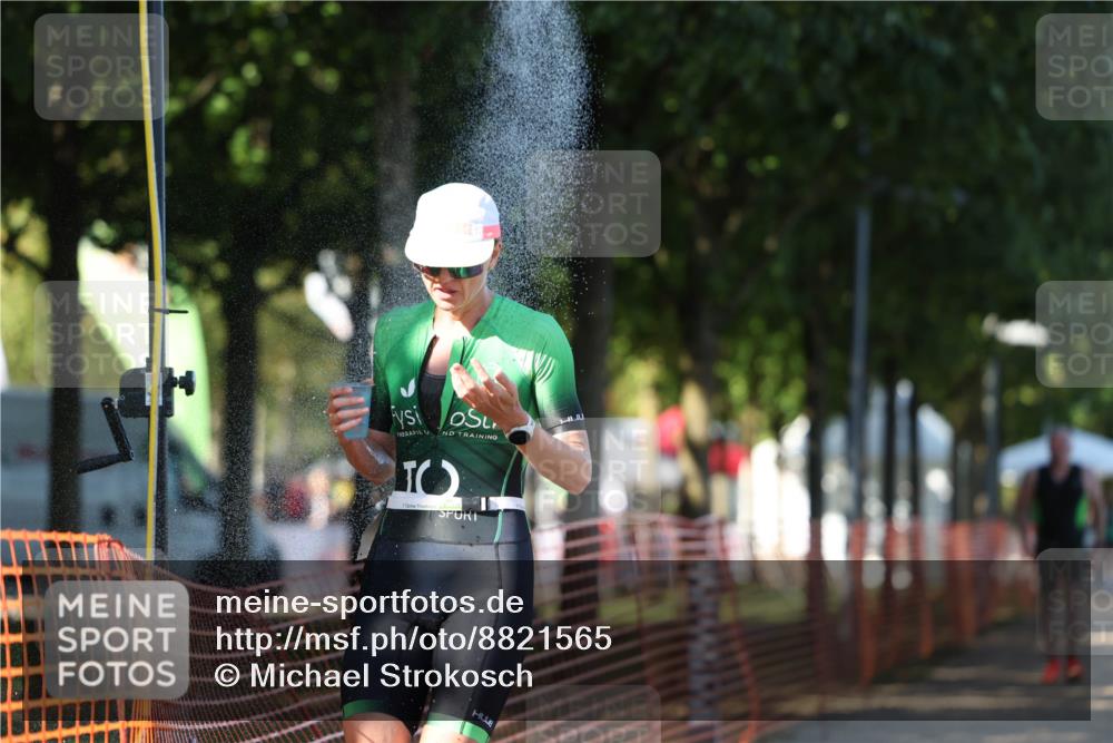 07.09.2025 - 19. Norderstedt Triathlon Michael Strokosch http://msf.ph/oto/8821565 07.09.2025 15:56:16 Laufen 391, 1491 meine-sportfotos.de