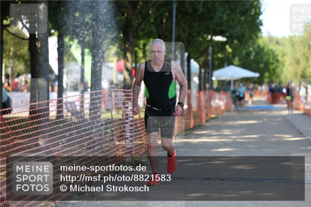 07.09.2025 - 19. Norderstedt Triathlon Michael Strokosch http://msf.ph/oto/8821583 07.09.2025 15:56:24 Laufen 391 meine-sportfotos.de