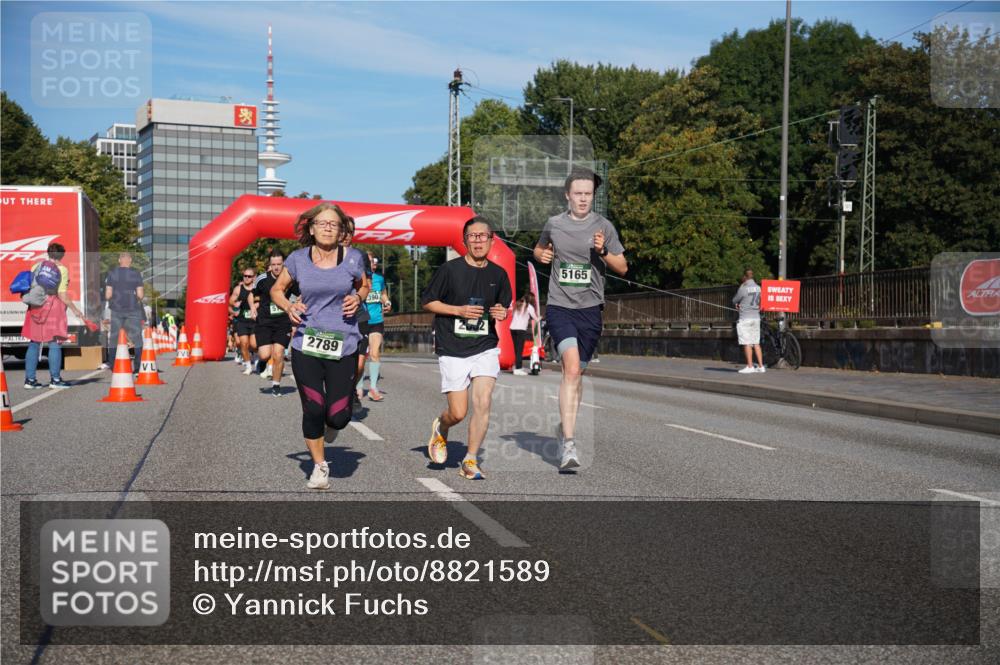 07.09.2025 - BARMER Alsterlauf Yannick Fuchs http://msf.ph/oto/8821589 07.09.2025 09:46:05 Laufen 2789, 390, 5165 meine-sportfotos.de