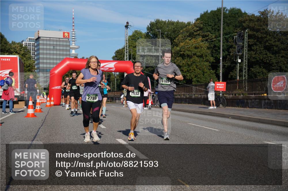 07.09.2025 - BARMER Alsterlauf Yannick Fuchs http://msf.ph/oto/8821593 07.09.2025 09:46:05 Laufen 5164, 2789, 2032, 5165 meine-sportfotos.de