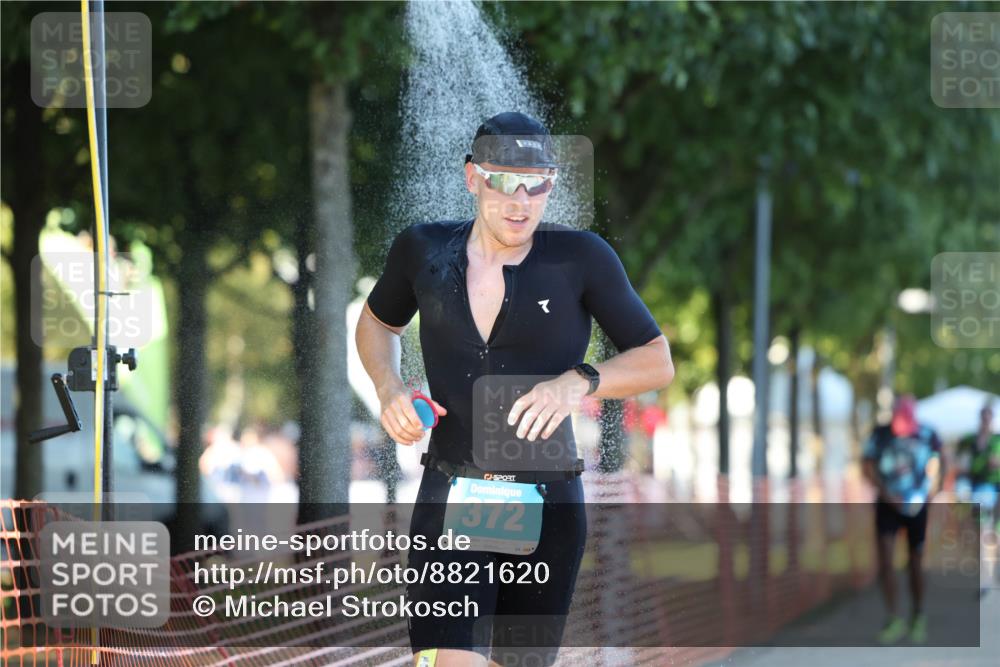 07.09.2025 - 19. Norderstedt Triathlon Michael Strokosch http://msf.ph/oto/8821620 07.09.2025 17:03:09 Laufen 362, 372, 409, 915, 944 meine-sportfotos.de