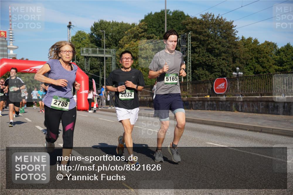 07.09.2025 - BARMER Alsterlauf Yannick Fuchs http://msf.ph/oto/8821626 07.09.2025 09:46:06 Laufen 421, 51, 2789, 2032, 5165 meine-sportfotos.de