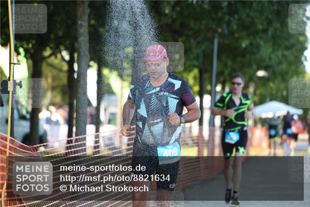 07.09.2025 - 19. Norderstedt Triathlon Michael Strokosch http://msf.ph/oto/8821634 07.09.2025 17:03:15 Laufen 409, 915, 944 meine-sportfotos.de