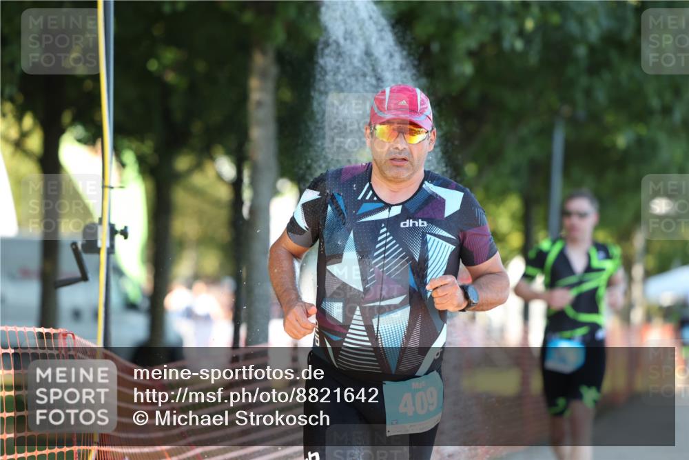 07.09.2025 - 19. Norderstedt Triathlon Michael Strokosch http://msf.ph/oto/8821642 07.09.2025 17:03:16 Laufen 409, 915, 944 meine-sportfotos.de