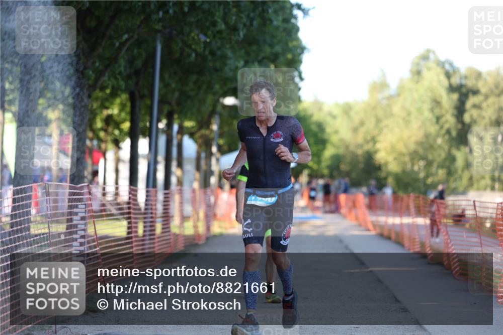 07.09.2025 - 19. Norderstedt Triathlon Michael Strokosch http://msf.ph/oto/8821661 07.09.2025 17:03:34 Laufen 397, 1460 meine-sportfotos.de