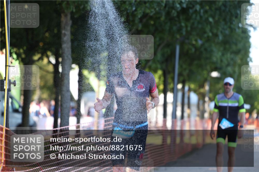 07.09.2025 - 19. Norderstedt Triathlon Michael Strokosch http://msf.ph/oto/8821675 07.09.2025 17:03:35 Laufen 397, 1460 meine-sportfotos.de