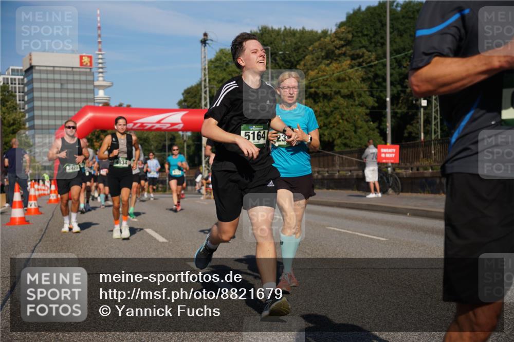 07.09.2025 - BARMER Alsterlauf Yannick Fuchs http://msf.ph/oto/8821679 07.09.2025 09:46:08 Laufen 3421, 4834, 516423 meine-sportfotos.de