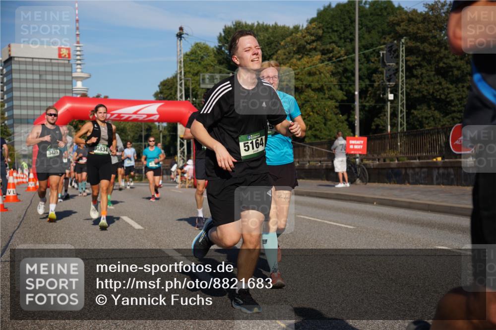 07.09.2025 - BARMER Alsterlauf Yannick Fuchs http://msf.ph/oto/8821683 07.09.2025 09:46:08 Laufen 3421, 4834, 5164, 42 meine-sportfotos.de