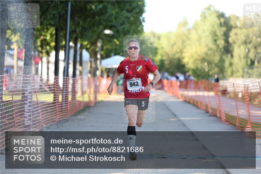 07.09.2025 - 19. Norderstedt Triathlon Michael Strokosch http://msf.ph/oto/8821686 07.09.2025 17:03:54 Laufen  meine-sportfotos.de