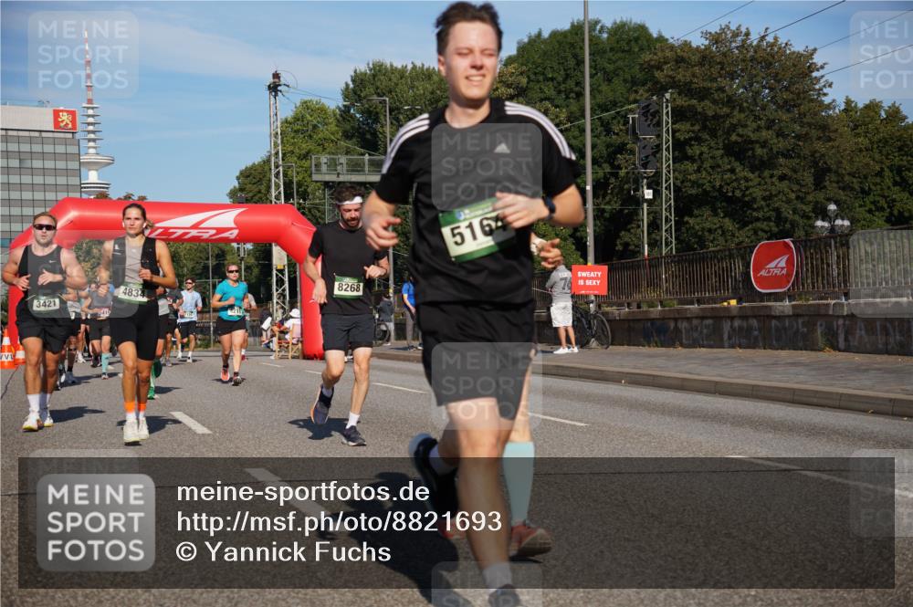 07.09.2025 - BARMER Alsterlauf Yannick Fuchs http://msf.ph/oto/8821693 07.09.2025 09:46:08 Laufen 3421, 4834, 8268, 516 meine-sportfotos.de