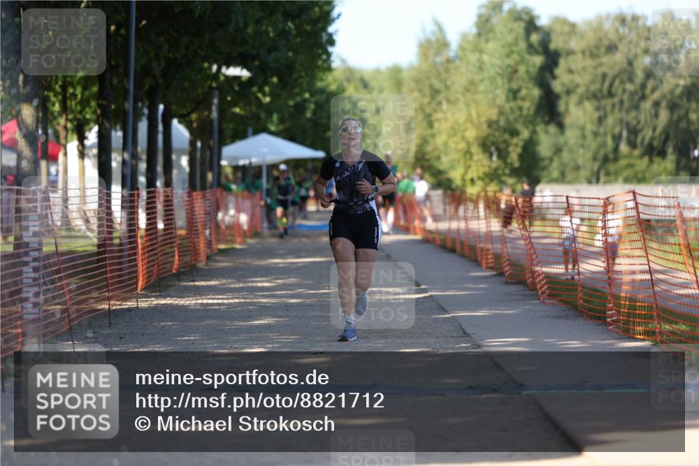 07.09.2025 - 19. Norderstedt Triathlon Michael Strokosch http://msf.ph/oto/8821712 07.09.2025 15:57:48 Laufen 887 meine-sportfotos.de