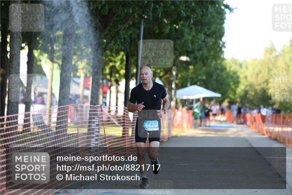 07.09.2025 - 19. Norderstedt Triathlon Michael Strokosch http://msf.ph/oto/8821717 07.09.2025 17:04:13 Laufen 931, 1420 meine-sportfotos.de