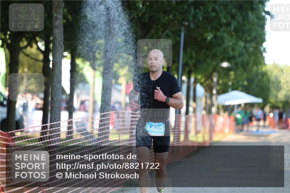 07.09.2025 - 19. Norderstedt Triathlon Michael Strokosch http://msf.ph/oto/8821722 07.09.2025 17:04:14 Laufen 931, 1420 meine-sportfotos.de