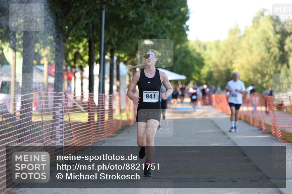 07.09.2025 - 19. Norderstedt Triathlon Michael Strokosch http://msf.ph/oto/8821751 07.09.2025 17:04:57 Laufen 378, 936, 941 meine-sportfotos.de