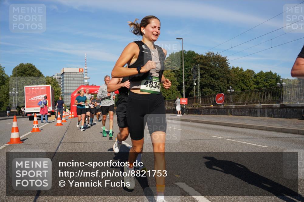 07.09.2025 - BARMER Alsterlauf Yannick Fuchs http://msf.ph/oto/8821753 07.09.2025 09:46:11 Laufen 4834 meine-sportfotos.de