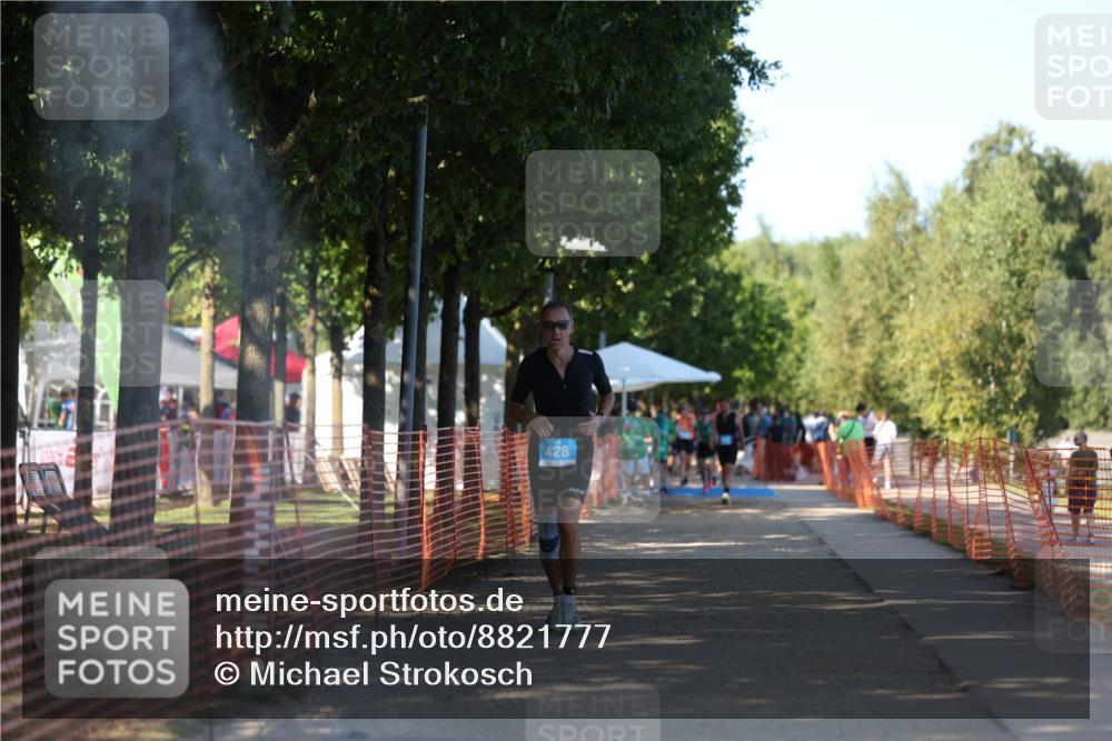 07.09.2025 - 19. Norderstedt Triathlon Michael Strokosch http://msf.ph/oto/8821777 07.09.2025 15:58:31 Laufen 442 meine-sportfotos.de