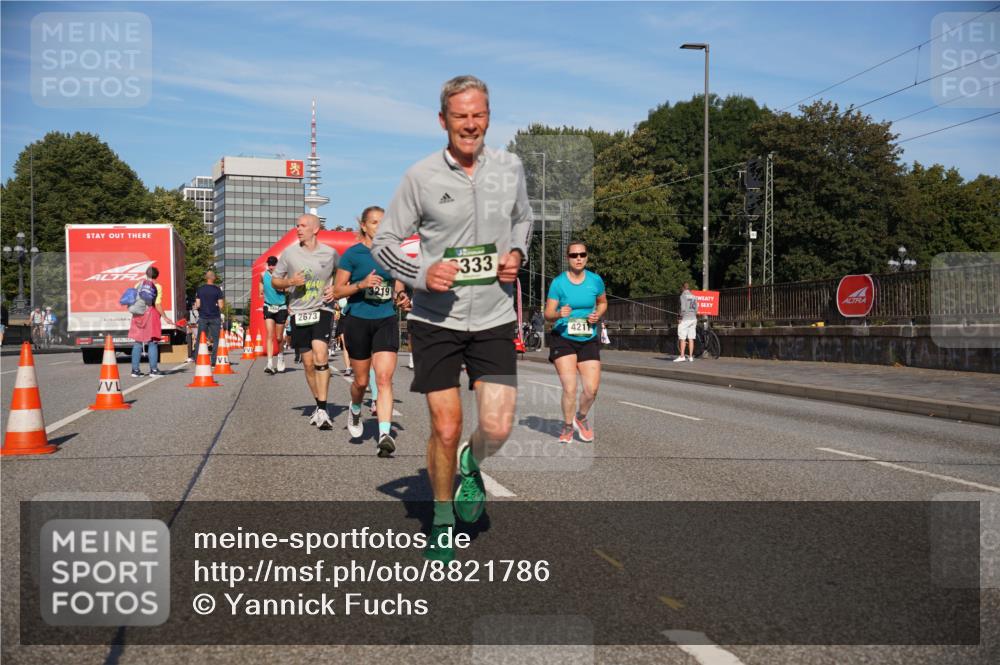 07.09.2025 - BARMER Alsterlauf Yannick Fuchs http://msf.ph/oto/8821786 07.09.2025 09:46:12 Laufen 2673, 3219, 333, 4211 meine-sportfotos.de