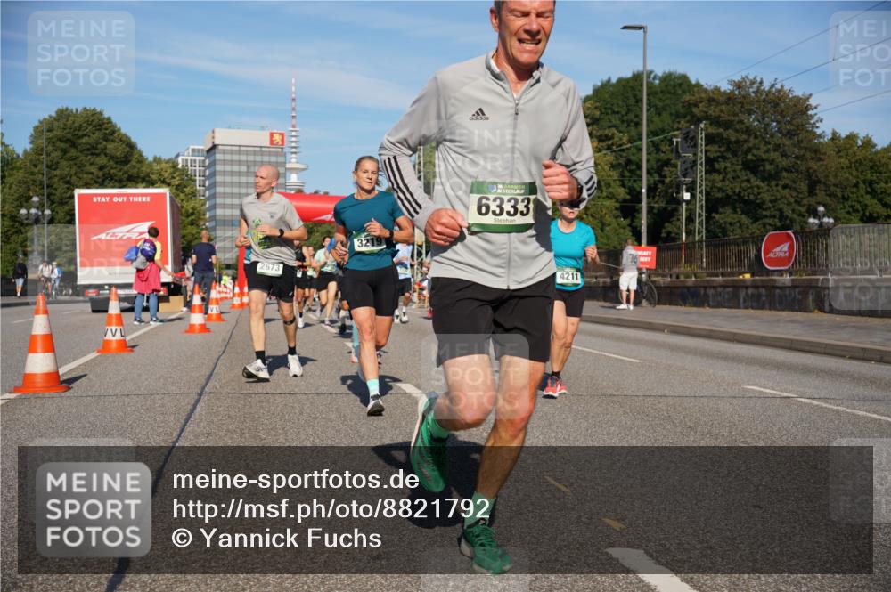 07.09.2025 - BARMER Alsterlauf Yannick Fuchs http://msf.ph/oto/8821792 07.09.2025 09:46:13 Laufen 2673, 321, 136, 6333, 4211, 76 meine-sportfotos.de