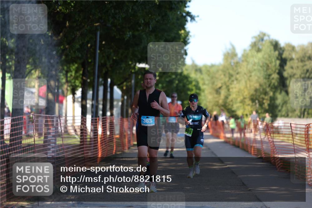 07.09.2025 - 19. Norderstedt Triathlon Michael Strokosch http://msf.ph/oto/8821815 07.09.2025 15:58:55 Laufen 363, 448, 1485 meine-sportfotos.de