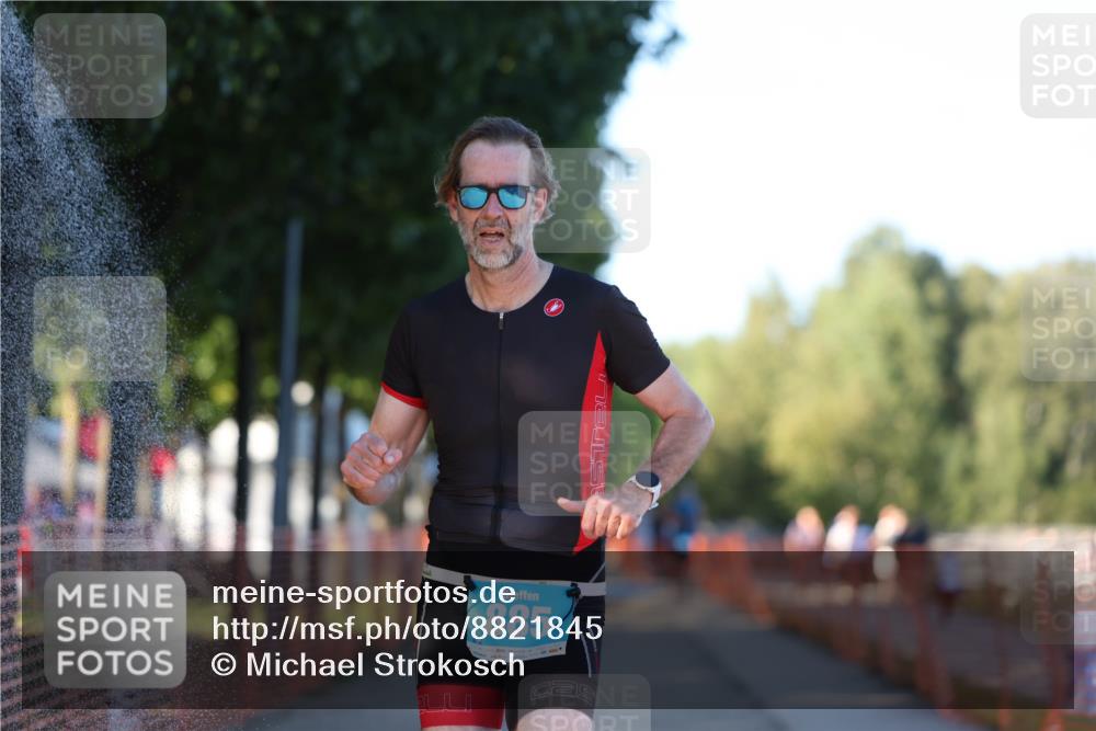 07.09.2025 - 19. Norderstedt Triathlon Michael Strokosch http://msf.ph/oto/8821845 07.09.2025 17:05:20 Laufen 1446 meine-sportfotos.de