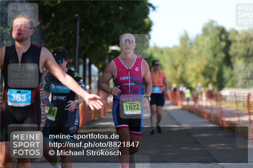 07.09.2025 - 19. Norderstedt Triathlon Michael Strokosch http://msf.ph/oto/8821847 07.09.2025 15:58:58 Laufen 363, 390, 1485 meine-sportfotos.de