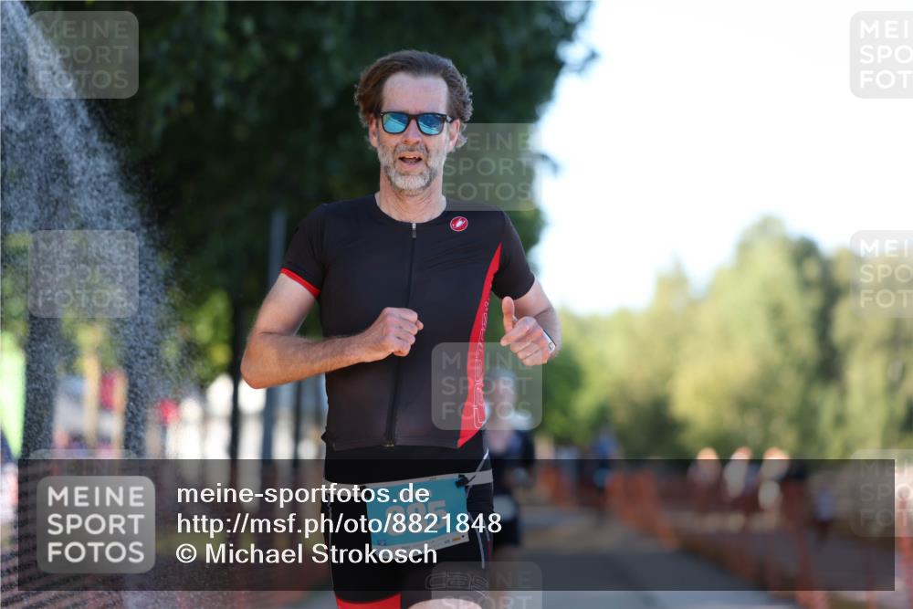 07.09.2025 - 19. Norderstedt Triathlon Michael Strokosch http://msf.ph/oto/8821848 07.09.2025 17:05:21 Laufen 1446 meine-sportfotos.de