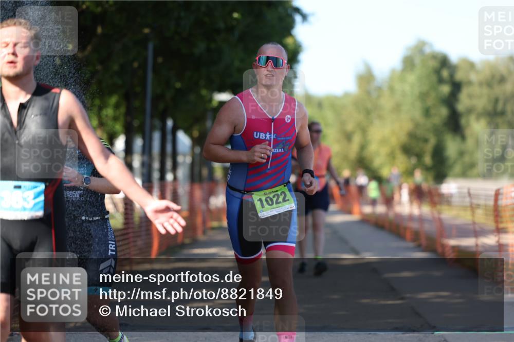 07.09.2025 - 19. Norderstedt Triathlon Michael Strokosch http://msf.ph/oto/8821849 07.09.2025 15:58:59 Laufen 363, 390, 1485 meine-sportfotos.de