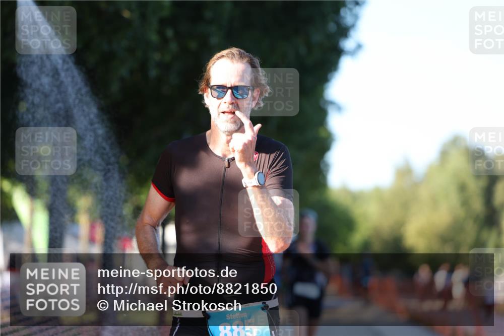 07.09.2025 - 19. Norderstedt Triathlon Michael Strokosch http://msf.ph/oto/8821850 07.09.2025 17:05:21 Laufen 1446 meine-sportfotos.de