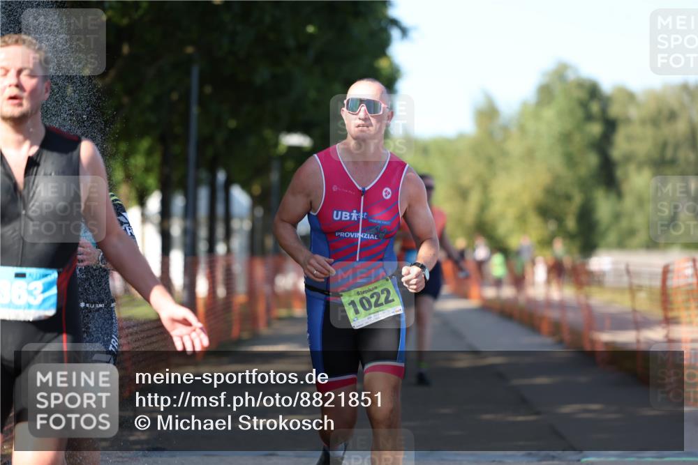 07.09.2025 - 19. Norderstedt Triathlon Michael Strokosch http://msf.ph/oto/8821851 07.09.2025 15:58:59 Laufen 363, 390, 1485 meine-sportfotos.de