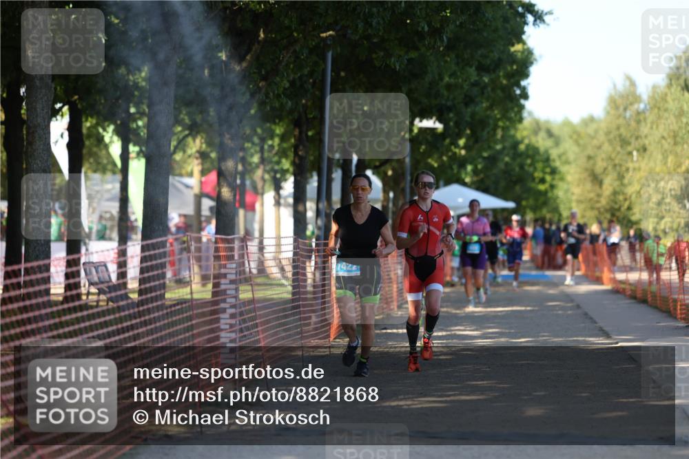 07.09.2025 - 19. Norderstedt Triathlon Michael Strokosch http://msf.ph/oto/8821868 07.09.2025 15:59:25 Laufen 514, 1404, 1422 meine-sportfotos.de