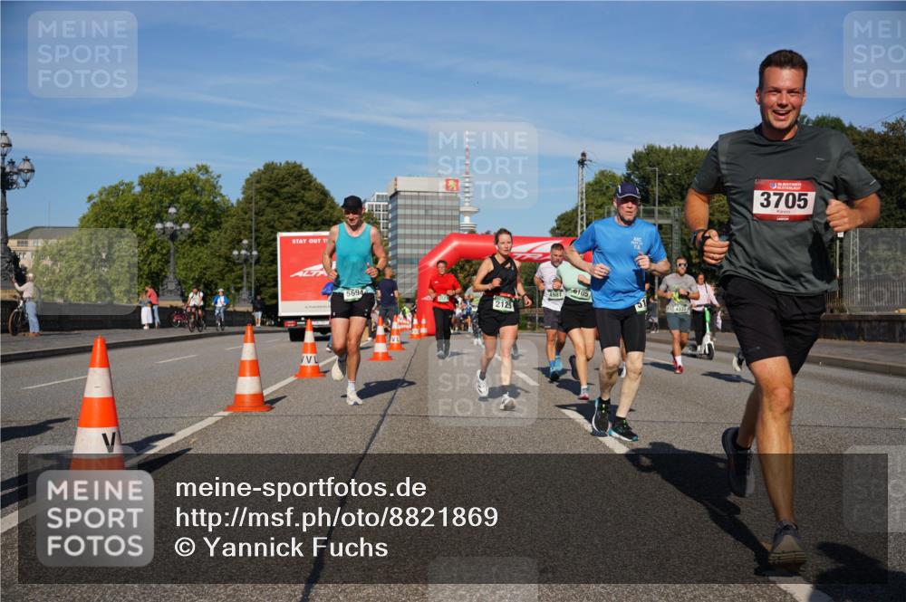 07.09.2025 - BARMER Alsterlauf Yannick Fuchs http://msf.ph/oto/8821869 07.09.2025 09:46:16 Laufen 5694, 2125, 4981, 0105, 51, 4337, 3705 meine-sportfotos.de