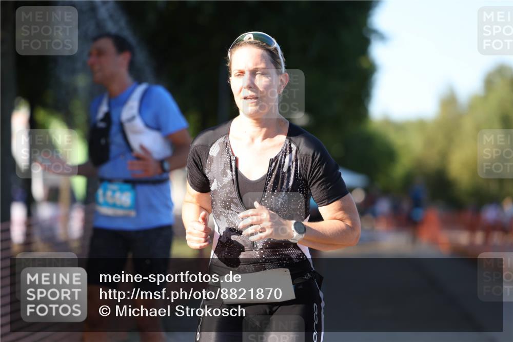 07.09.2025 - 19. Norderstedt Triathlon Michael Strokosch http://msf.ph/oto/8821870 07.09.2025 17:05:25 Laufen 1108, 1446 meine-sportfotos.de