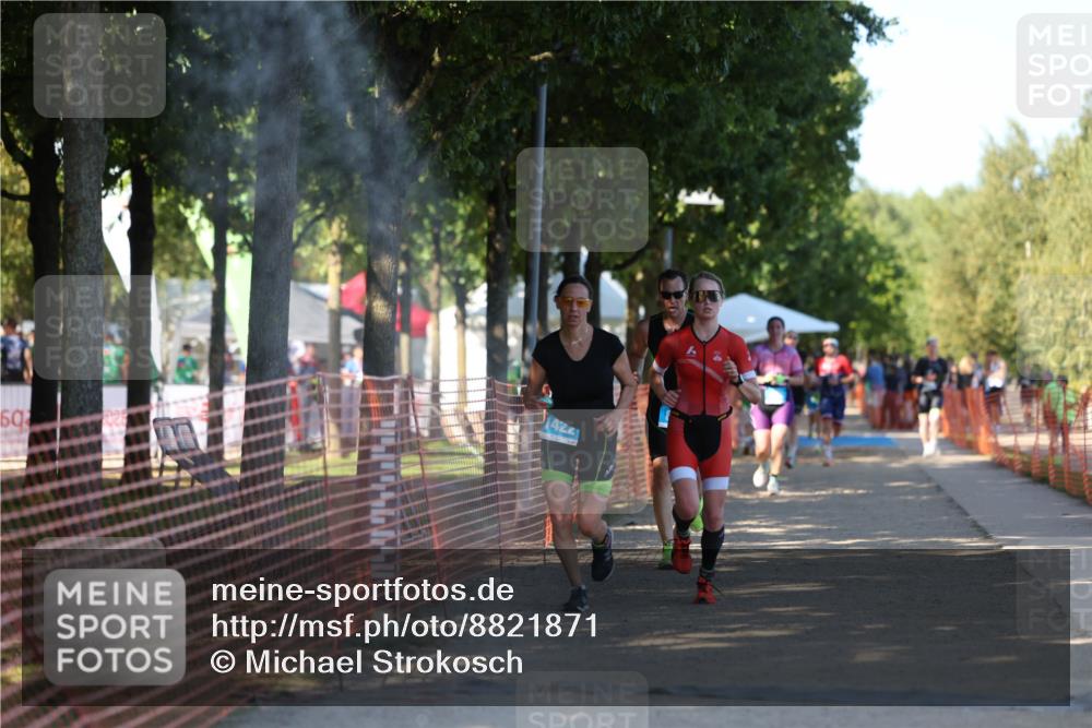 07.09.2025 - 19. Norderstedt Triathlon Michael Strokosch http://msf.ph/oto/8821871 07.09.2025 15:59:25 Laufen 514, 1404, 1422 meine-sportfotos.de