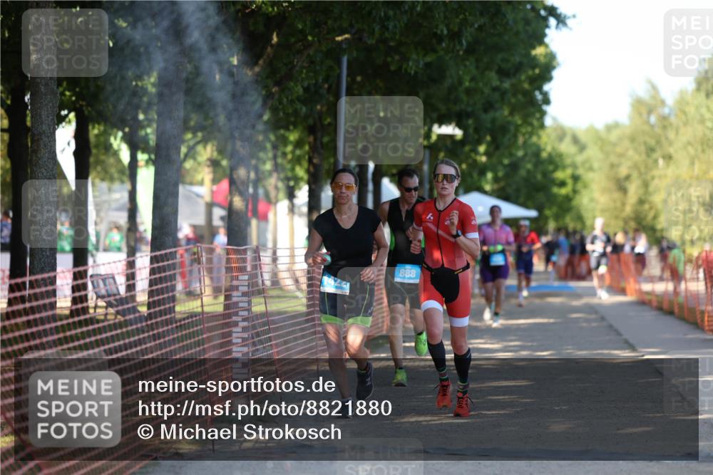 07.09.2025 - 19. Norderstedt Triathlon Michael Strokosch http://msf.ph/oto/8821880 07.09.2025 15:59:26 Laufen 1404, 1422 meine-sportfotos.de