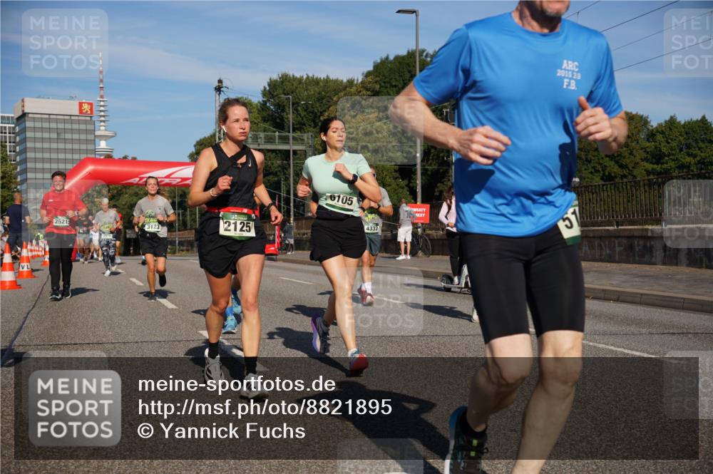 07.09.2025 - BARMER Alsterlauf Yannick Fuchs http://msf.ph/oto/8821895 07.09.2025 09:46:17 Laufen 25215, 3123, 2125, 6105, 4337, 2015, 28, 57 meine-sportfotos.de