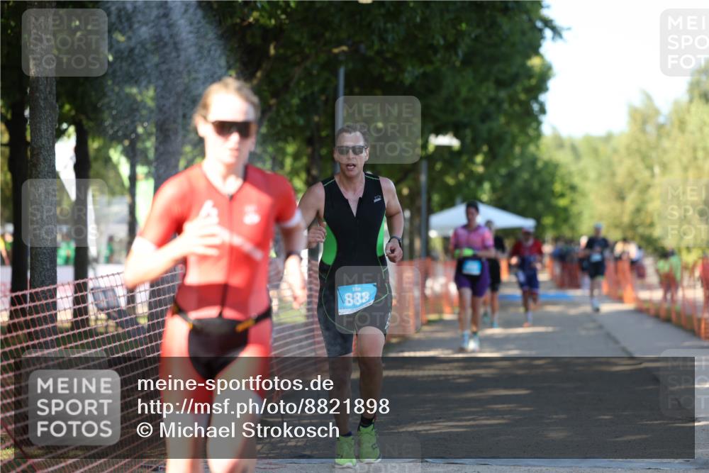 07.09.2025 - 19. Norderstedt Triathlon Michael Strokosch http://msf.ph/oto/8821898 07.09.2025 15:59:28 Laufen 408, 1404, 1422 meine-sportfotos.de