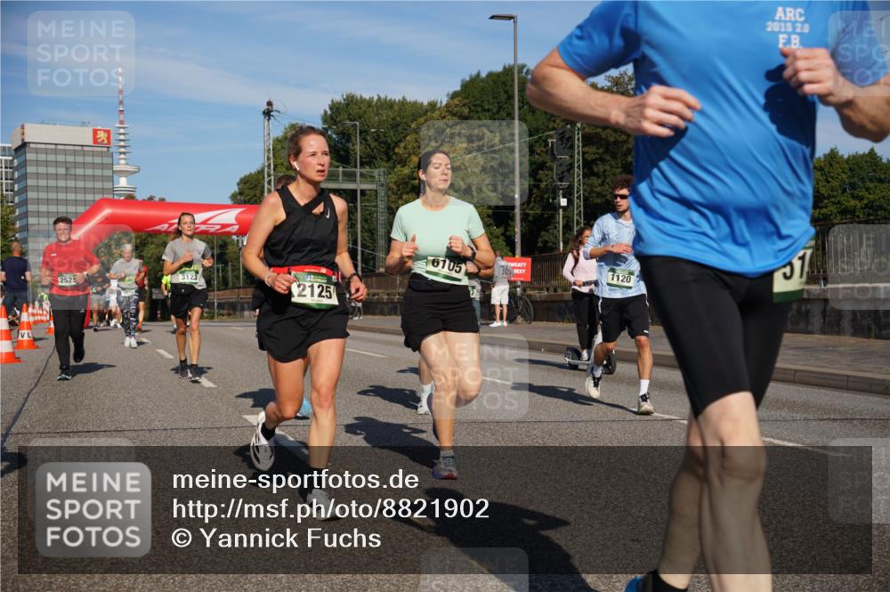 07.09.2025 - BARMER Alsterlauf Yannick Fuchs http://msf.ph/oto/8821902 07.09.2025 09:46:17 Laufen 252, 3123, 2125, 6105, 70, 1120, 2015, 28 meine-sportfotos.de