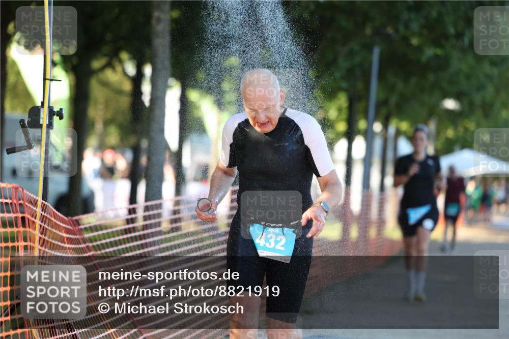07.09.2025 - 19. Norderstedt Triathlon Michael Strokosch http://msf.ph/oto/8821919 07.09.2025 17:05:50 Laufen 432, 935, 957, 1475 meine-sportfotos.de