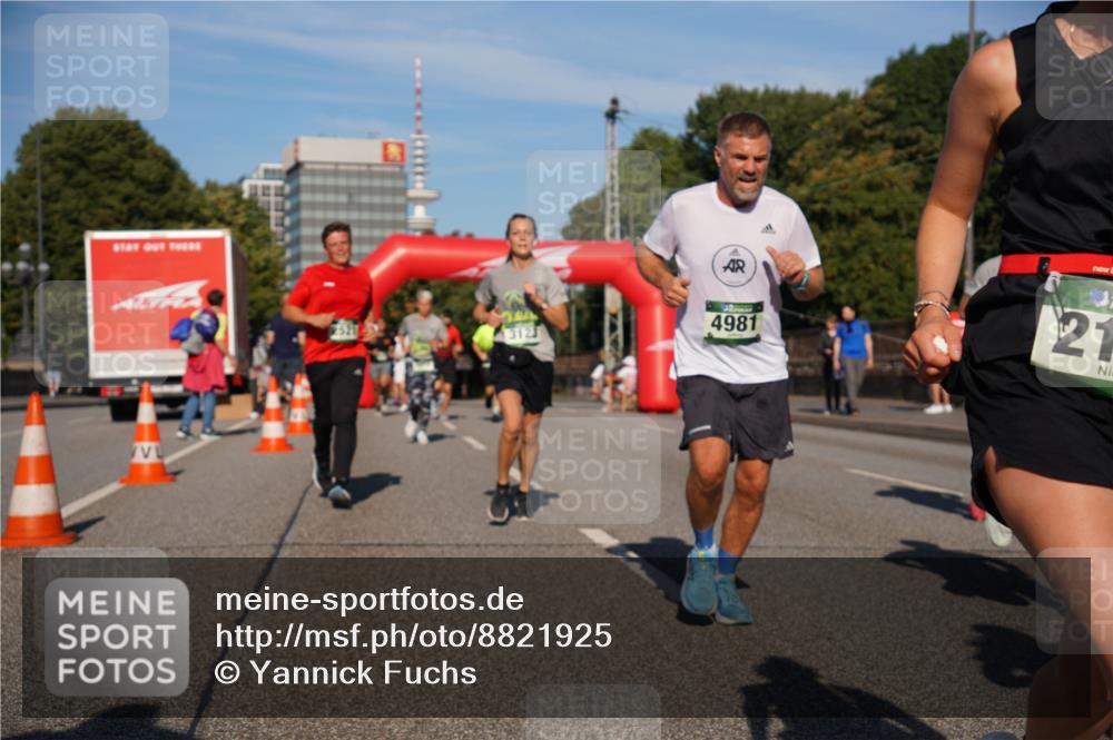 07.09.2025 - BARMER Alsterlauf Yannick Fuchs http://msf.ph/oto/8821925 07.09.2025 09:46:18 Laufen 3123, 4981, 21 meine-sportfotos.de