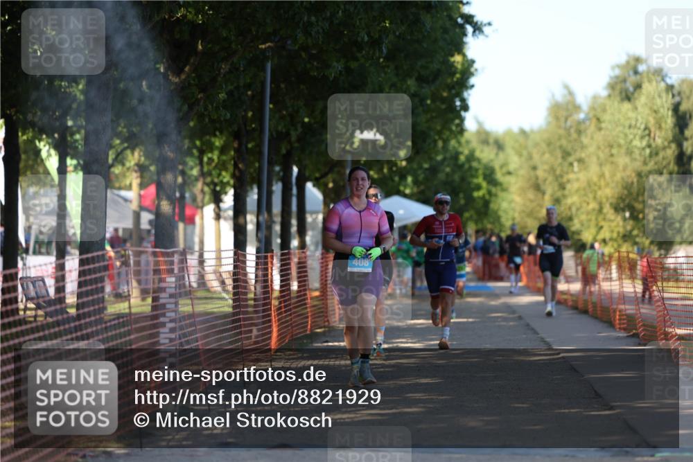 07.09.2025 - 19. Norderstedt Triathlon Michael Strokosch http://msf.ph/oto/8821929 07.09.2025 15:59:32 Laufen 408, 472, 1422, 1496 meine-sportfotos.de