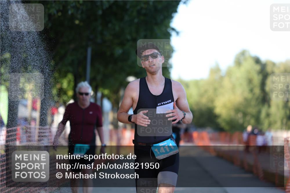 07.09.2025 - 19. Norderstedt Triathlon Michael Strokosch http://msf.ph/oto/8821950 07.09.2025 17:06:10 Laufen 929, 1454, 1515 meine-sportfotos.de