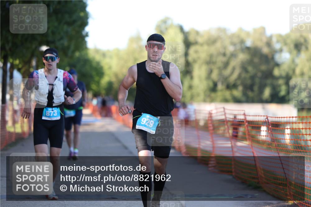 07.09.2025 - 19. Norderstedt Triathlon Michael Strokosch http://msf.ph/oto/8821962 07.09.2025 17:06:16 Laufen 864, 929 meine-sportfotos.de